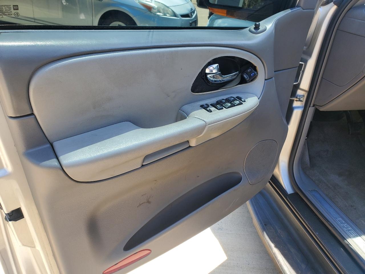 Chevrolet TrailBlazer LT 2WD 2005