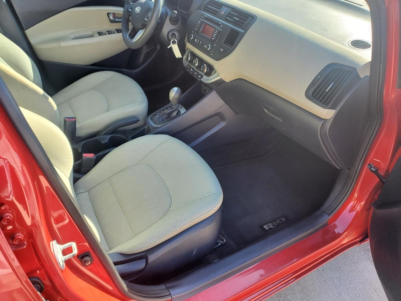 Kia Rio5 LX 2013