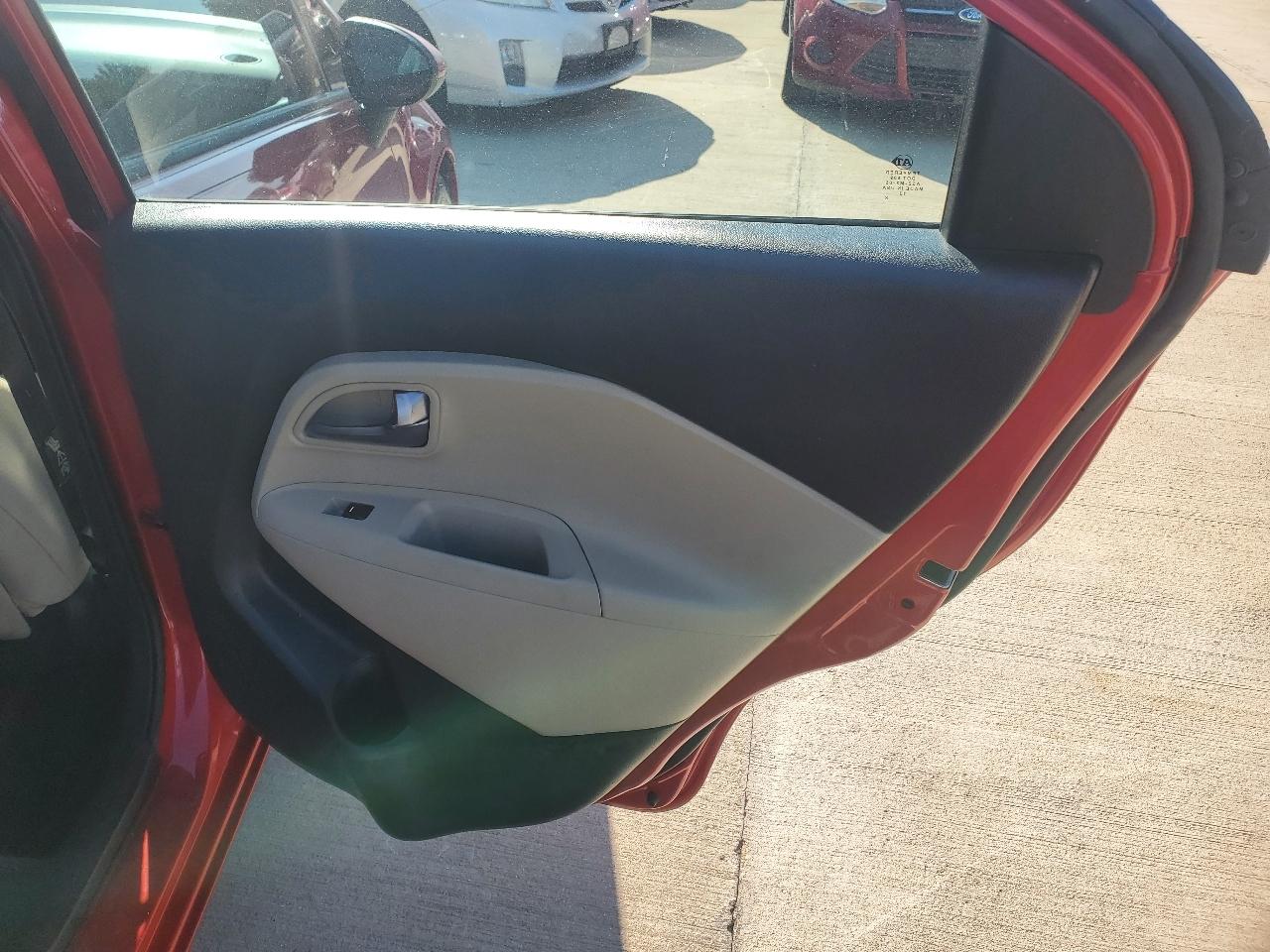 Kia Rio5 LX 2013
