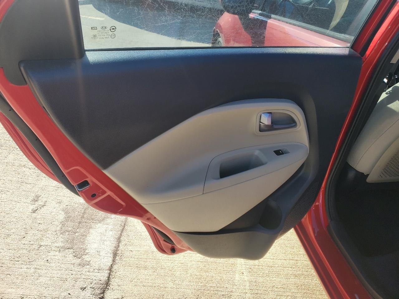 Kia Rio5 LX 2013