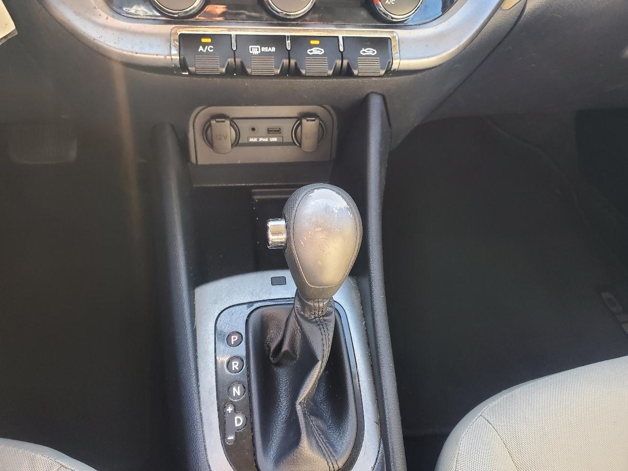 Kia Rio5 LX 2013