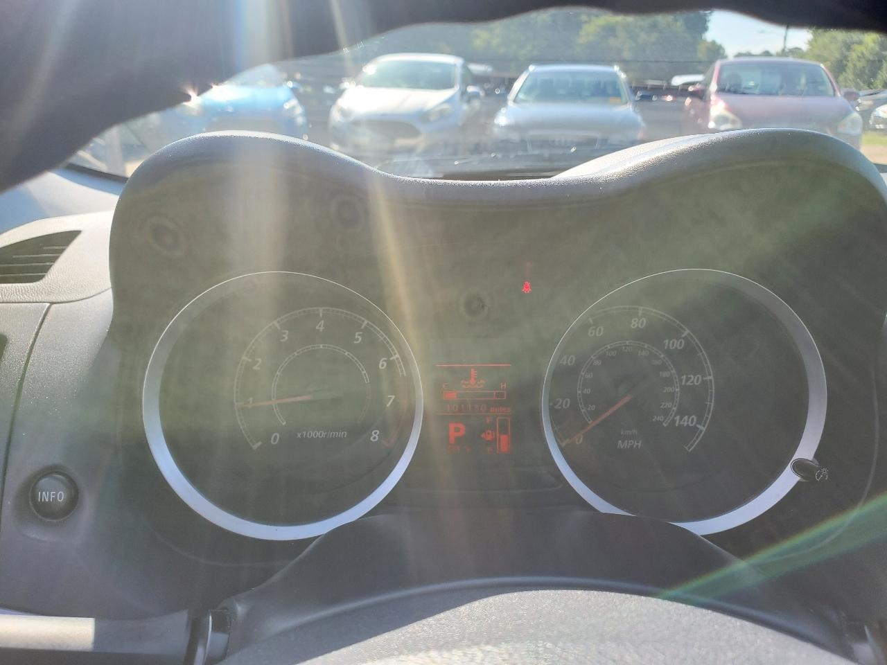 Mitsubishi Lancer ES 2014