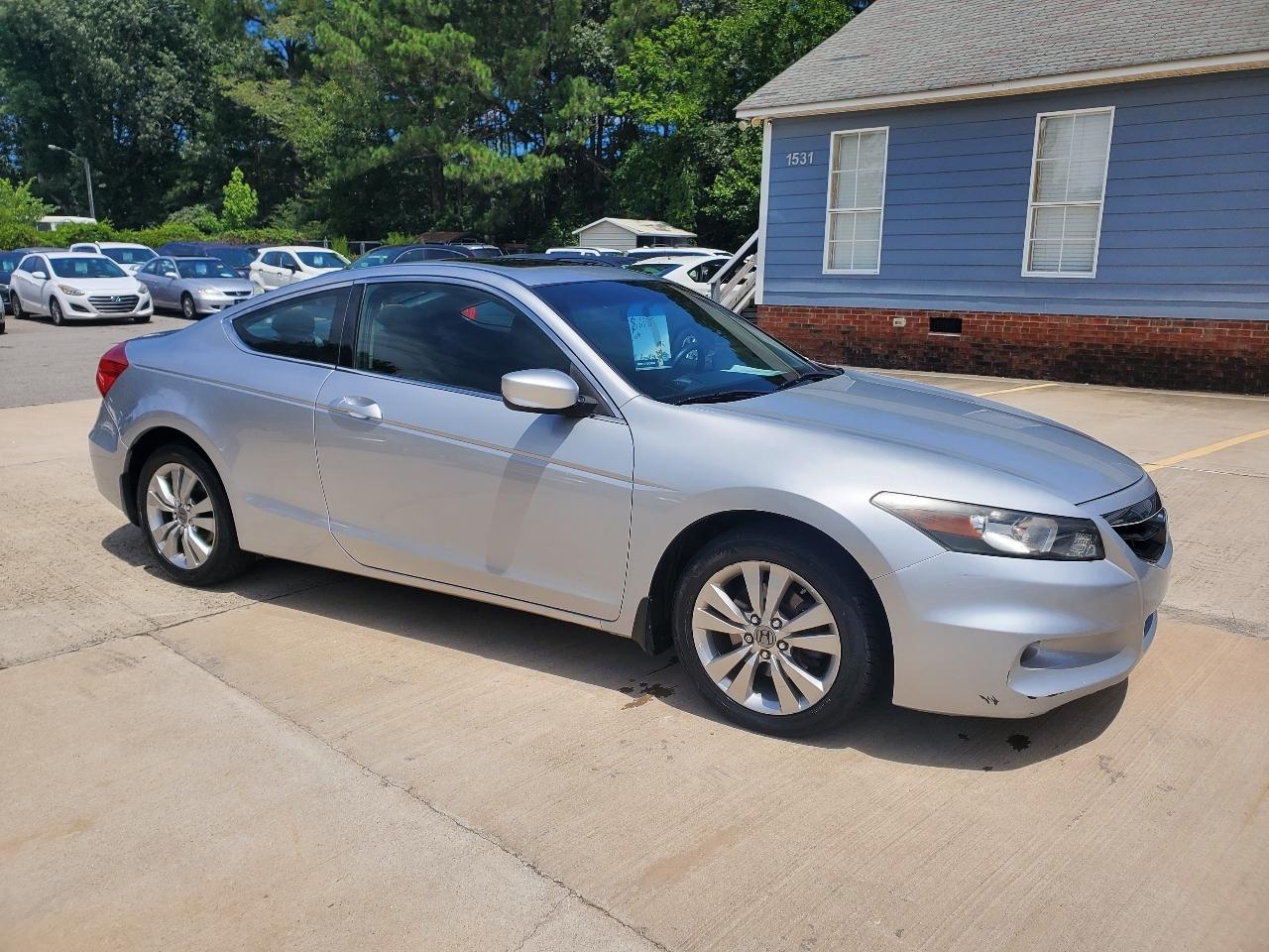 Honda Accord EX coupe AT 2011