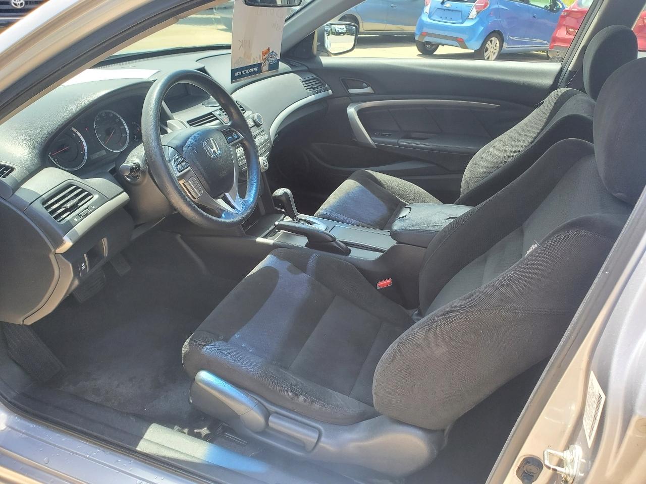 Honda Accord EX coupe AT 2011