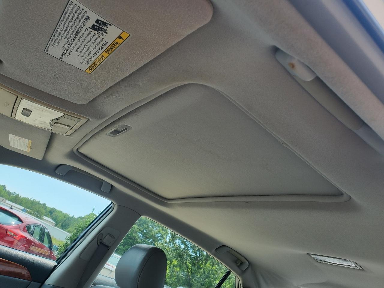 Toyota Avalon XLS 4D Sedan 2005
