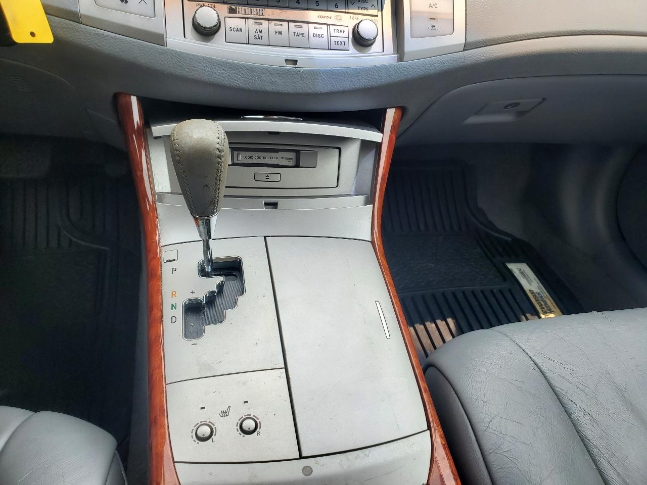 Toyota Avalon XLS 4D Sedan 2005