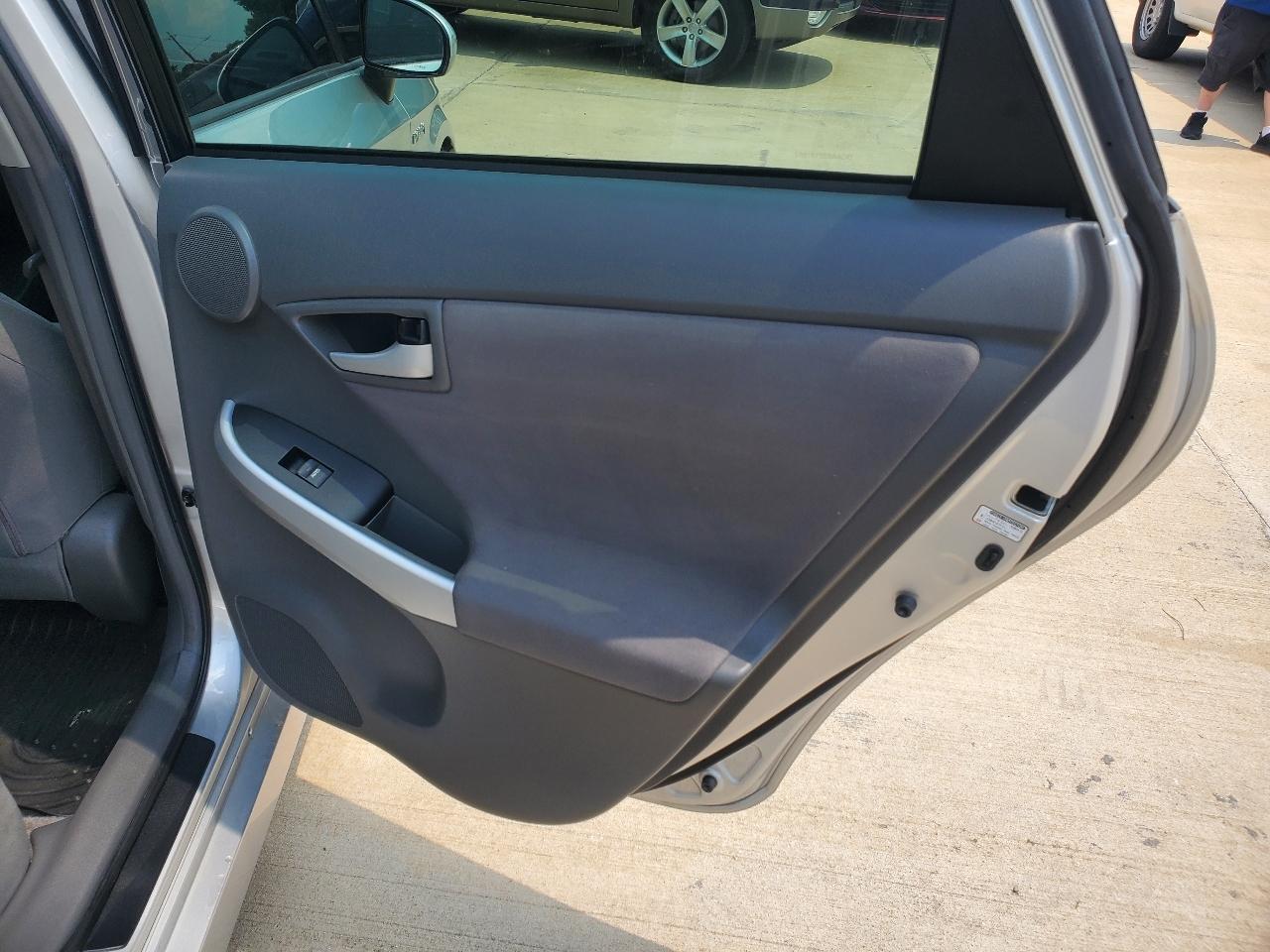 Toyota Prius Prius V 2010