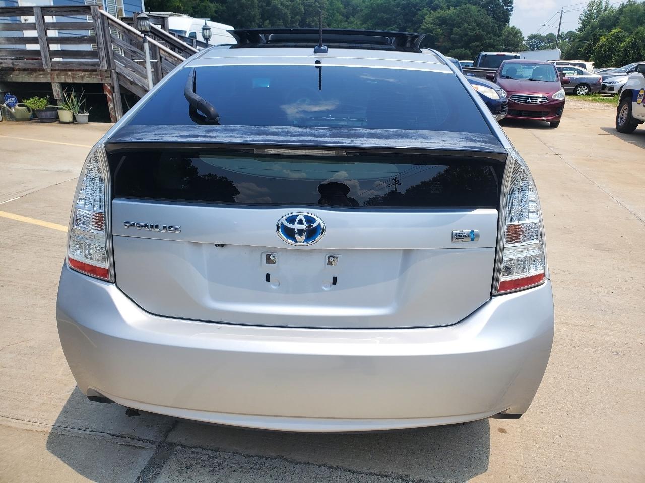 Toyota Prius Prius V 2010