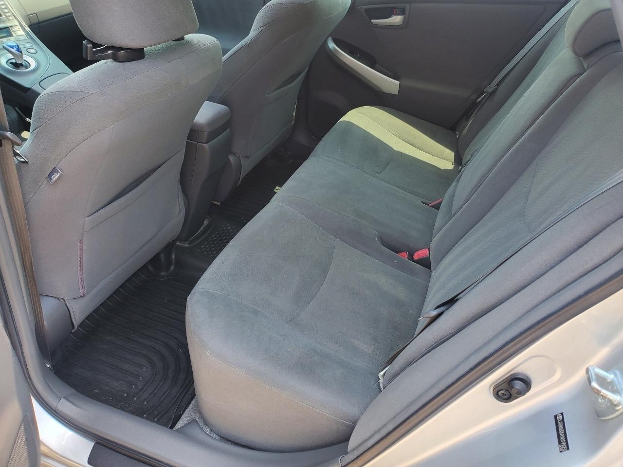 Toyota Prius Prius V 2010