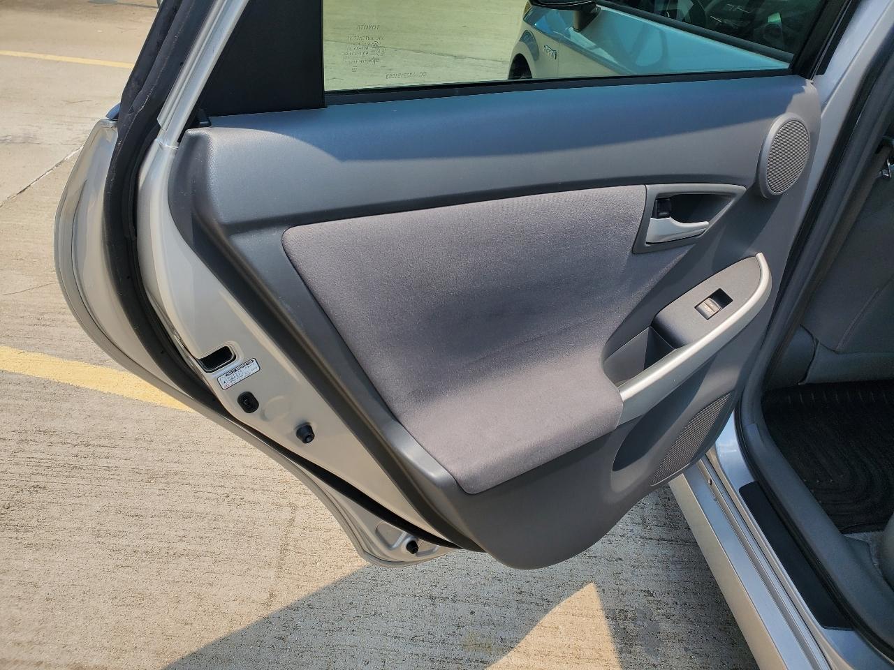 Toyota Prius Prius V 2010