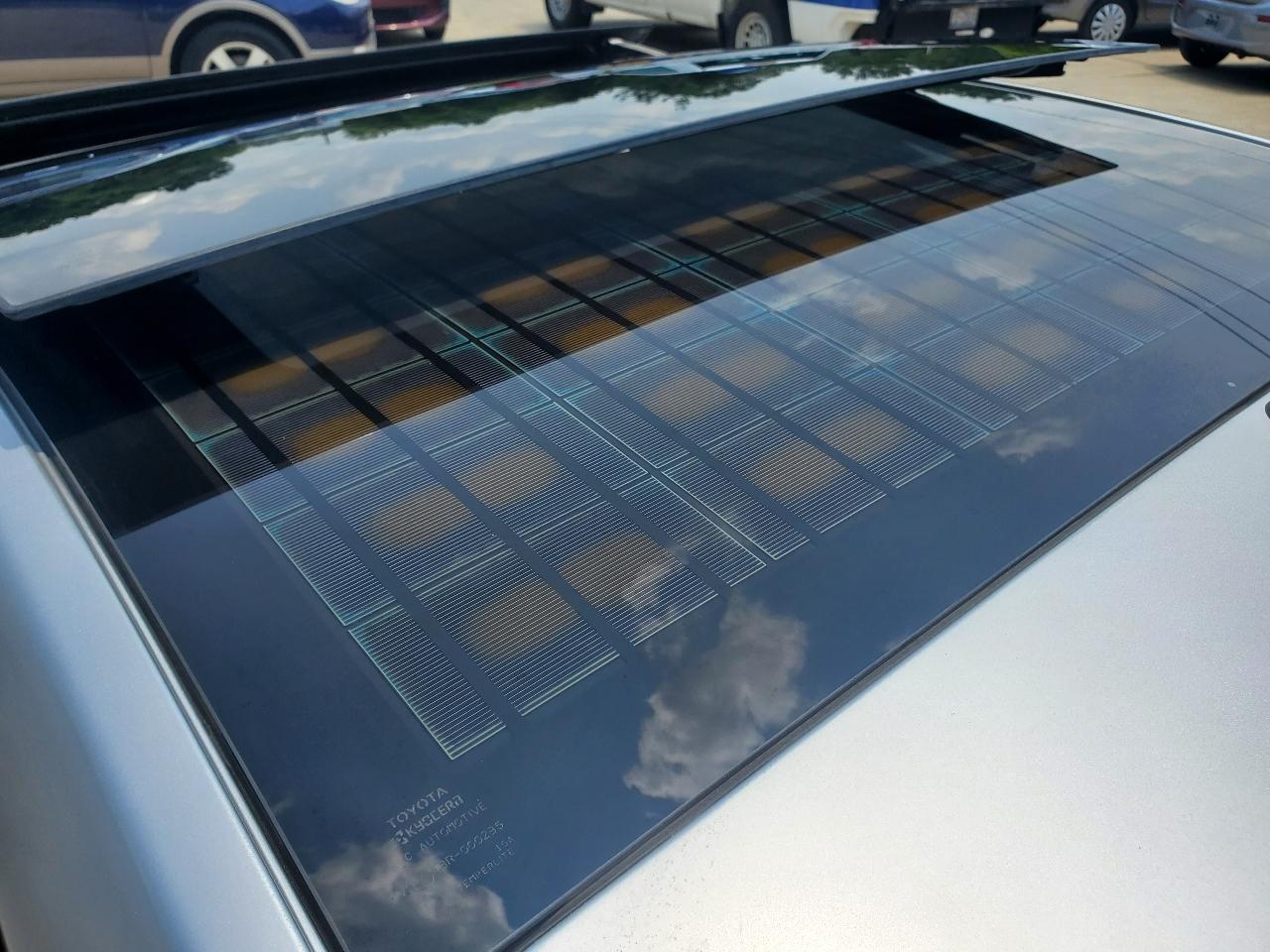 Toyota Prius Prius V 2010