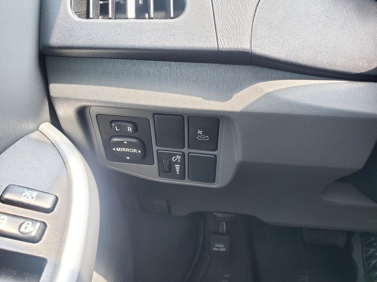 Toyota Prius Prius V 2010