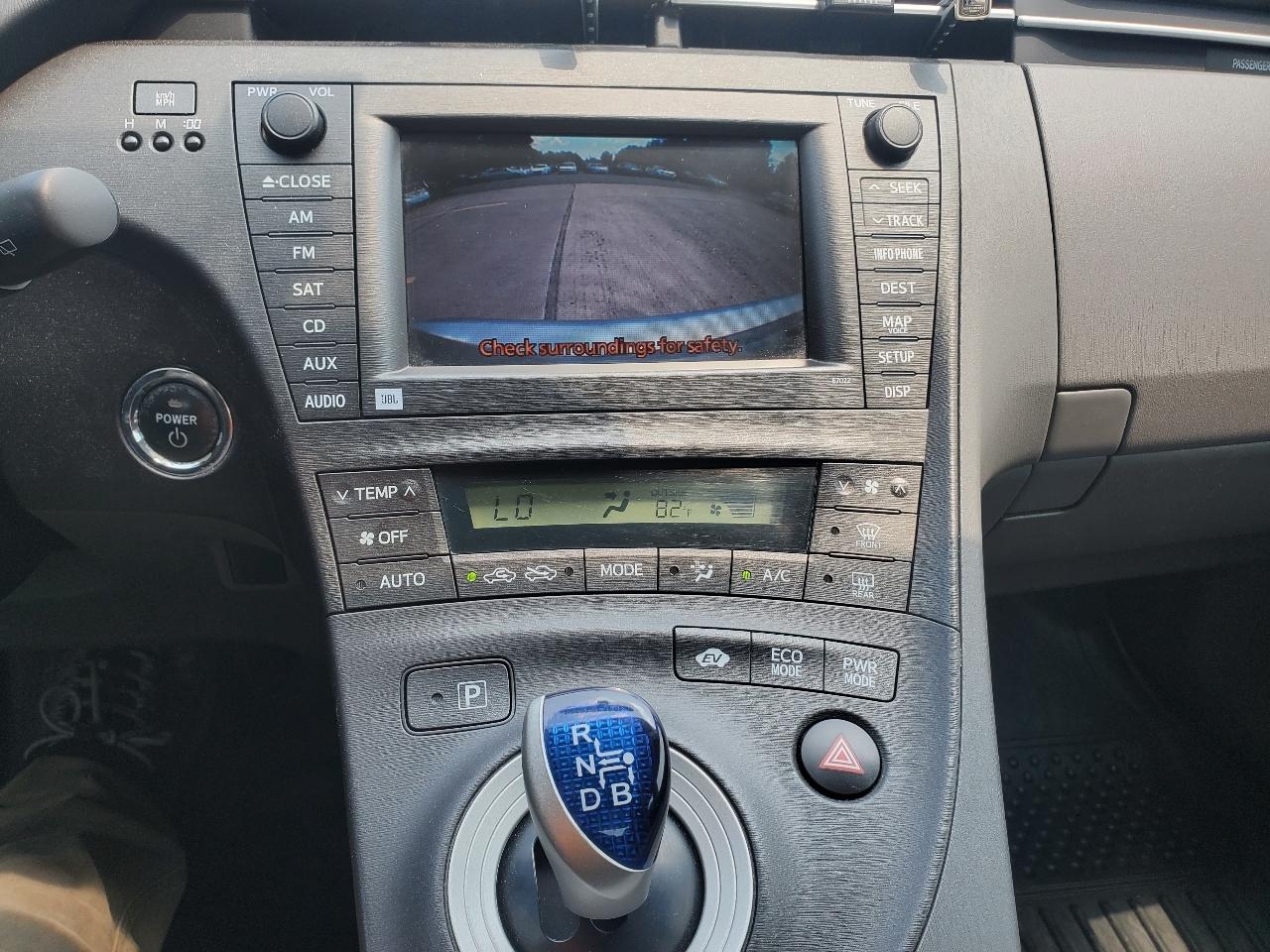 Toyota Prius Prius V 2010
