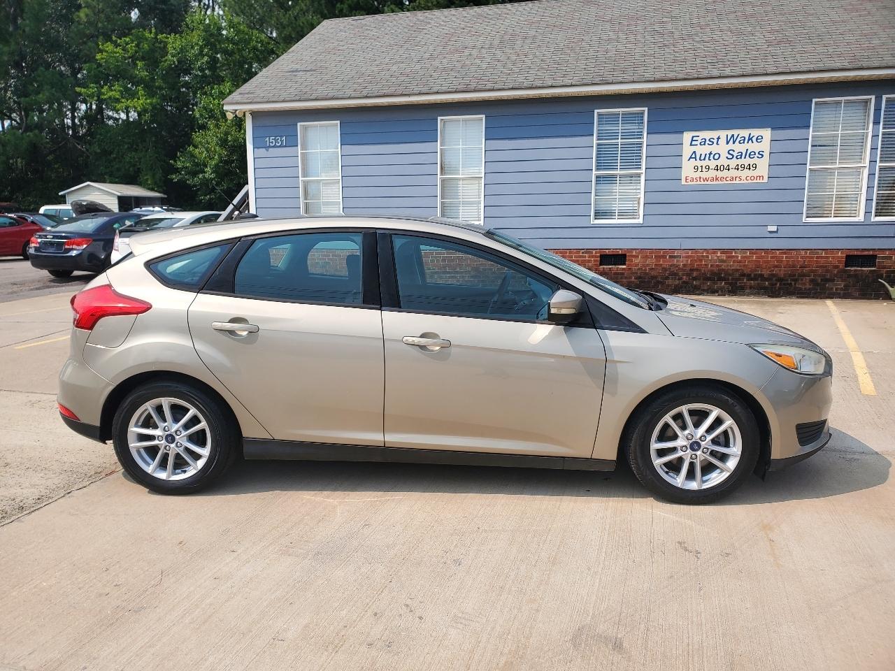 Ford Focus SE 2015