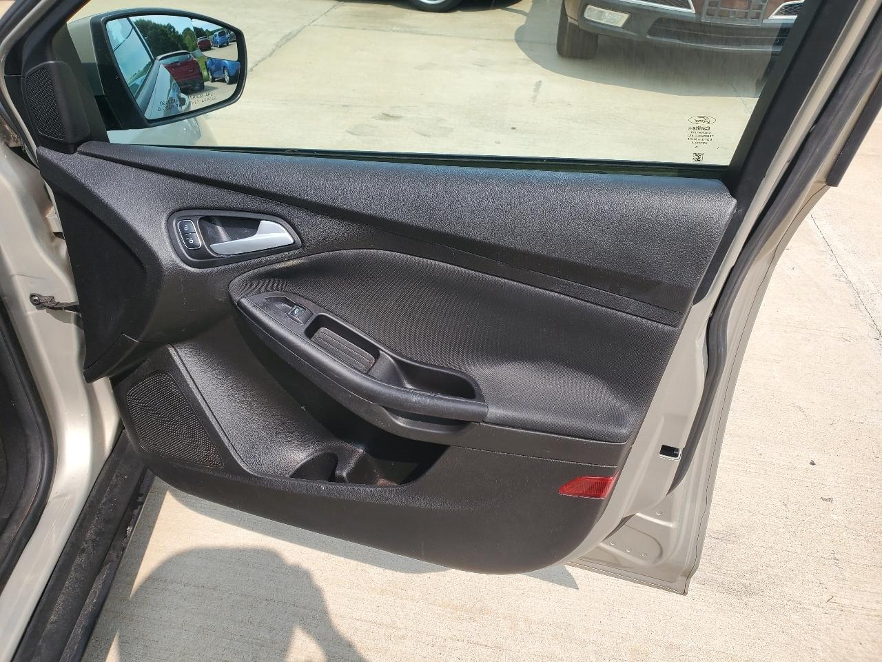Ford Focus SE 2015