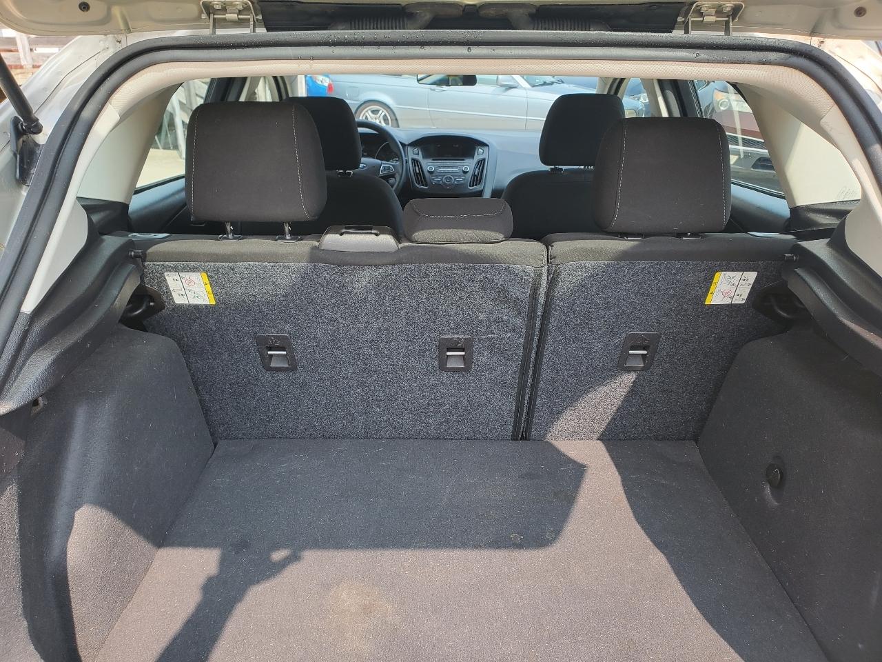Ford Focus SE 2015