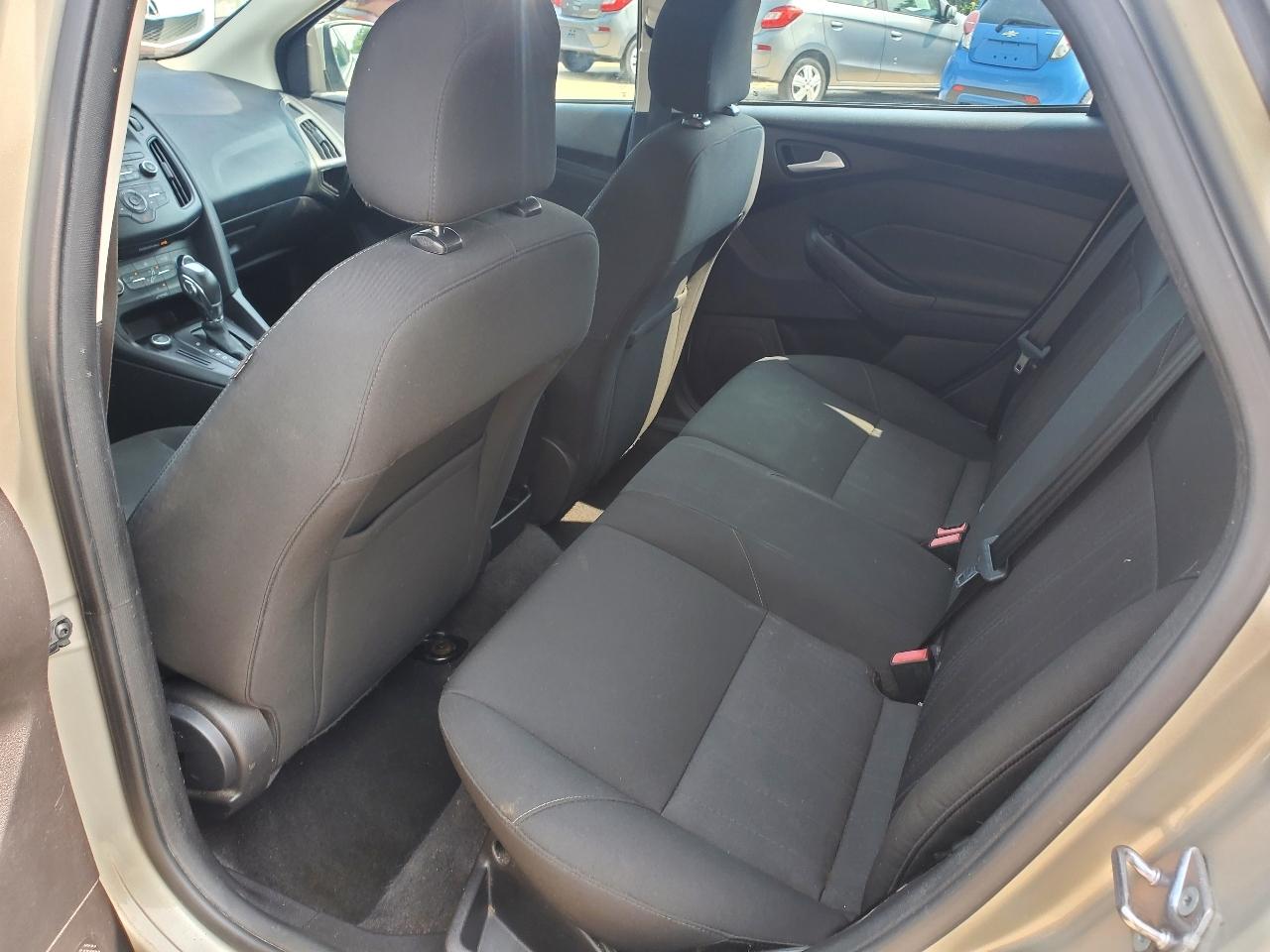 Ford Focus SE 2015