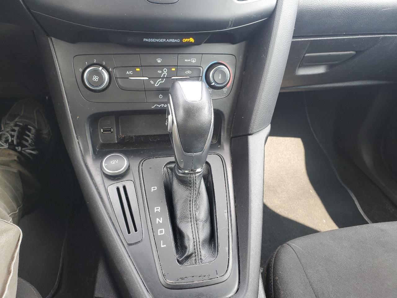 Ford Focus SE 2015