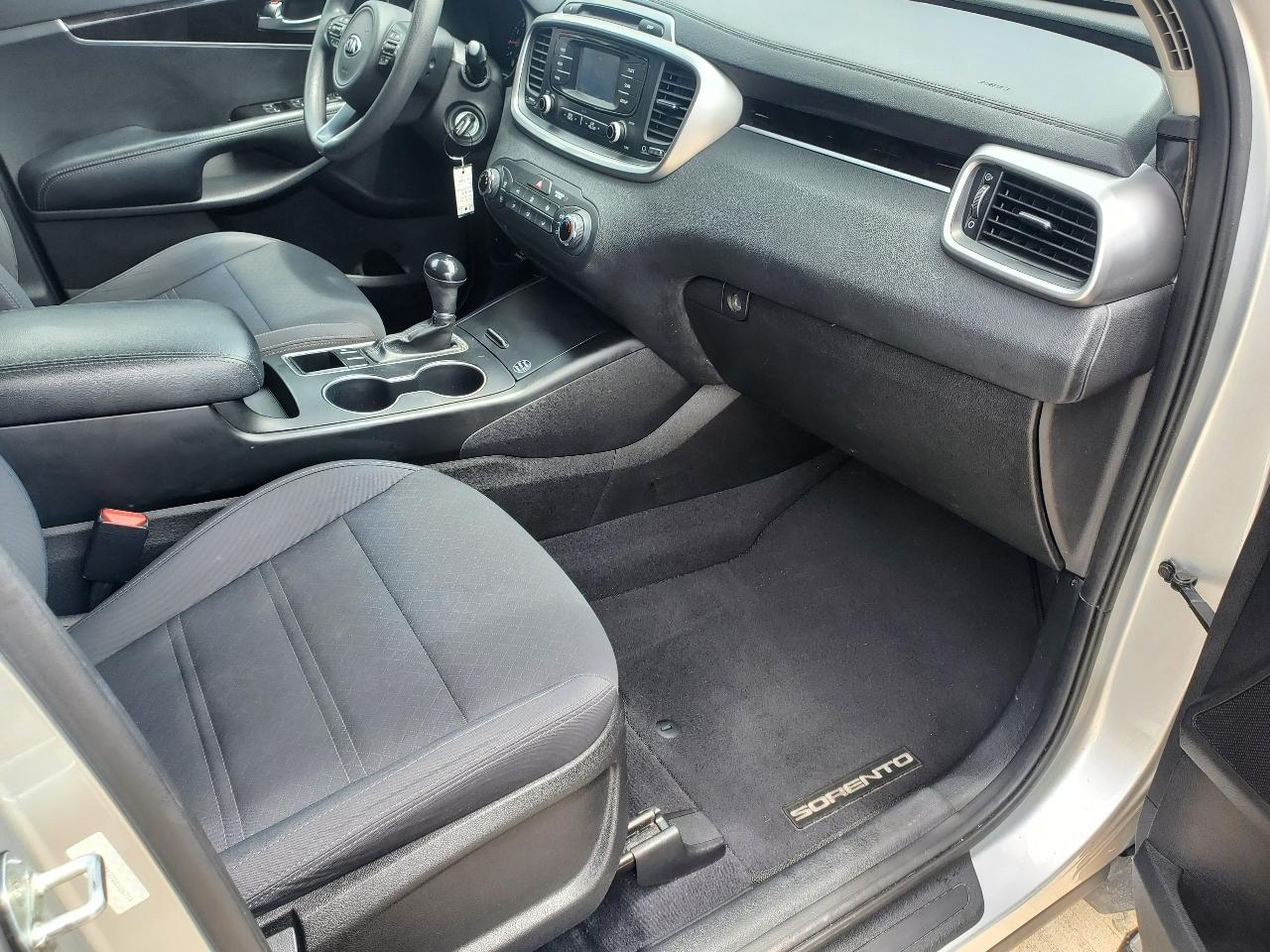 Kia Sorento LX 2WD 2016