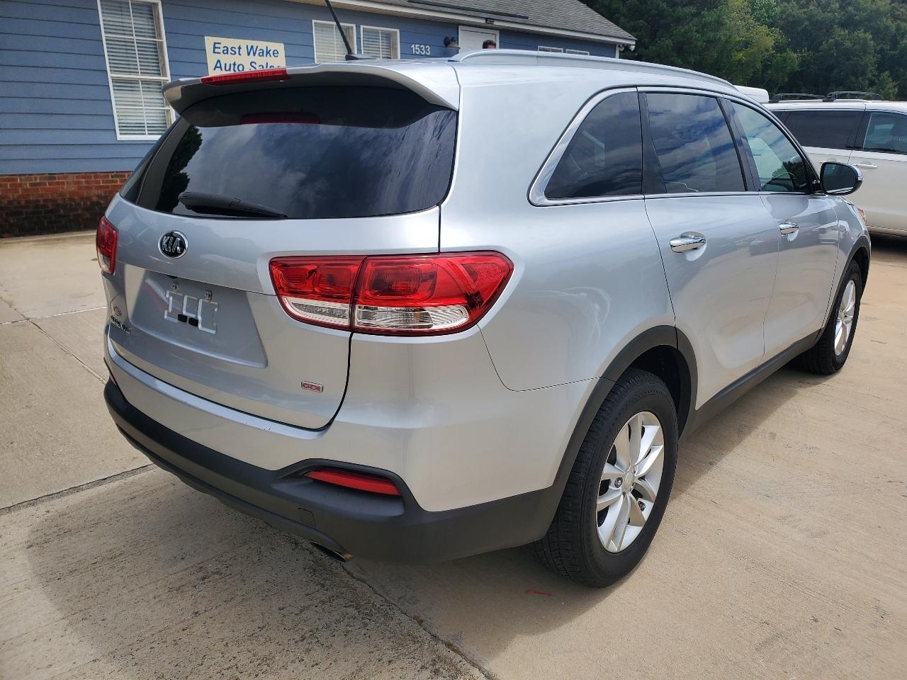 Kia Sorento LX 2WD 2016