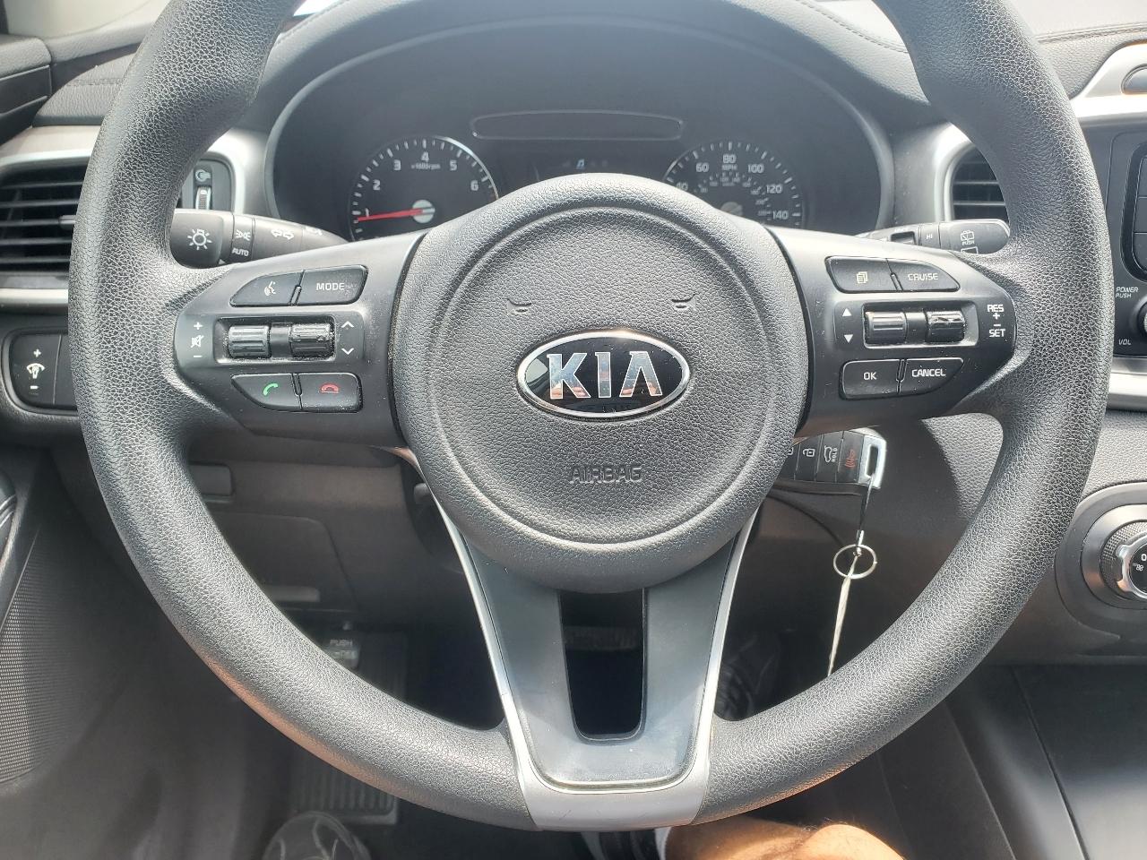 Kia Sorento LX 2WD 2016