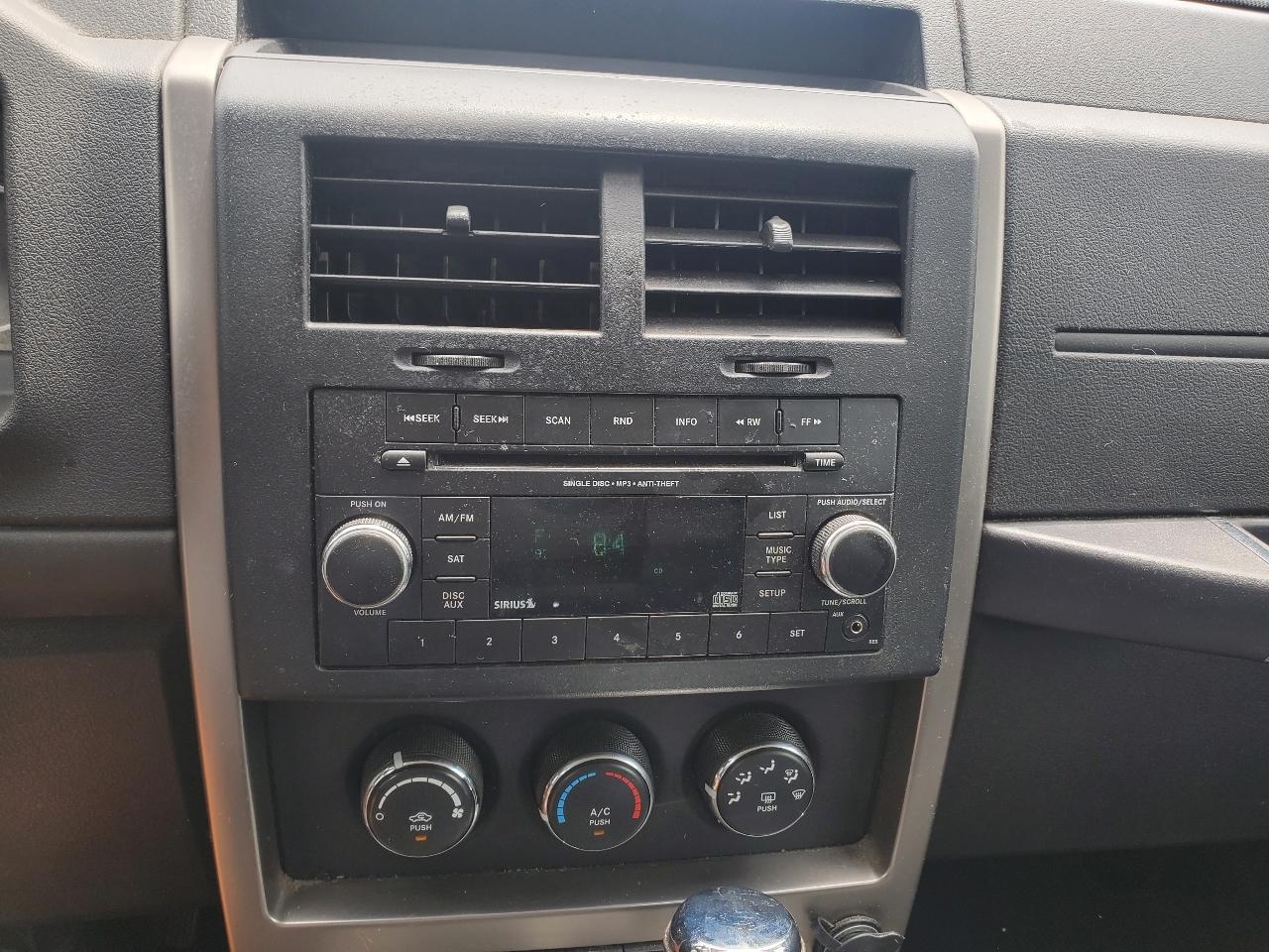 Jeep Liberty Sport 2WD 2012