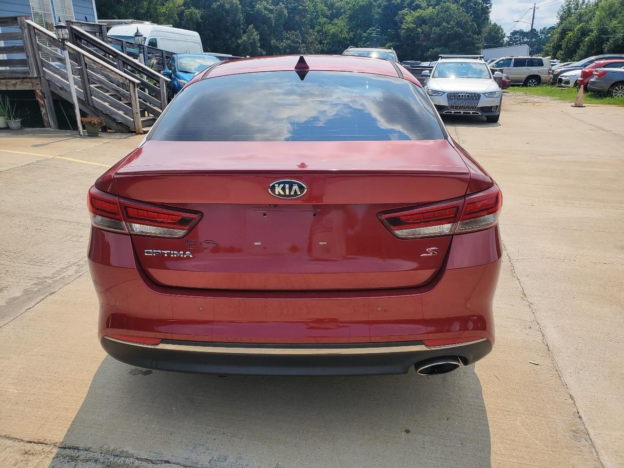 Kia Optima S 4D Sedan 2018