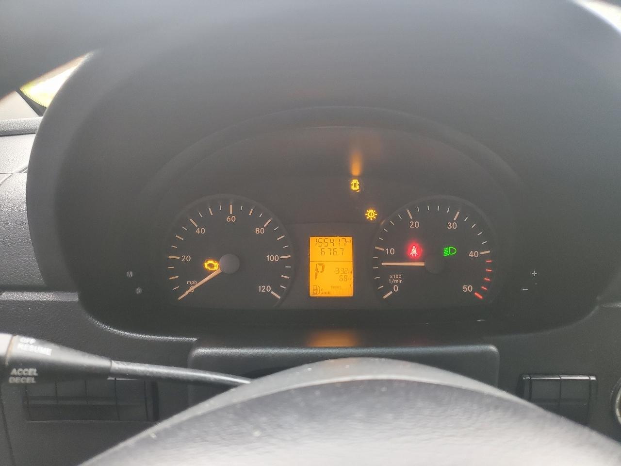 Freightliner Sprinter 2500 144-in. WB 2012