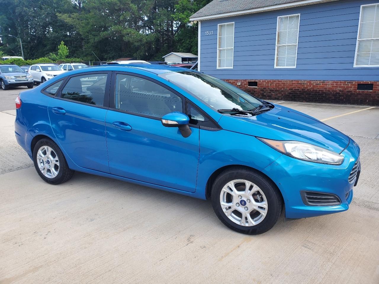 Ford Fiesta SE Sedan 2015