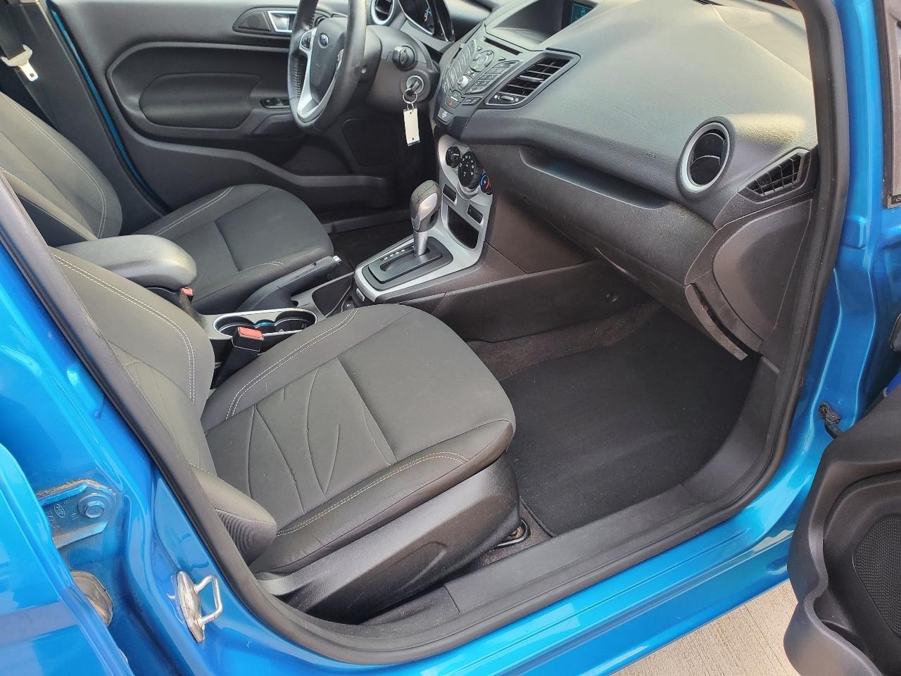 Ford Fiesta SE Sedan 2015