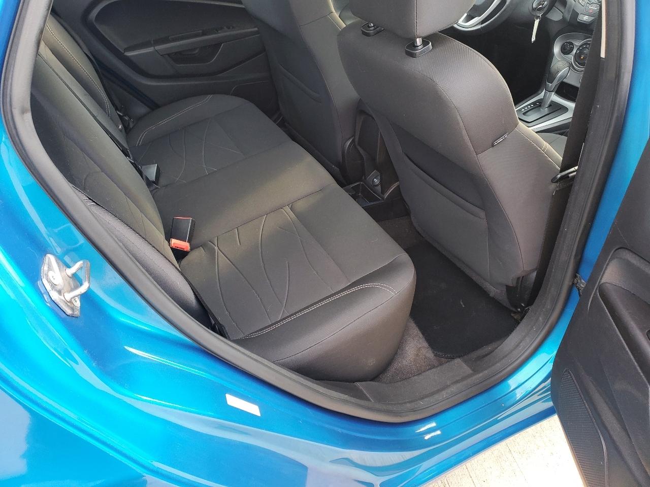 Ford Fiesta SE Sedan 2015