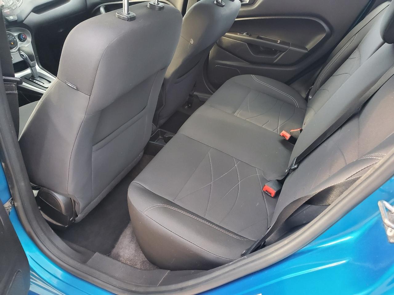Ford Fiesta SE Sedan 2015