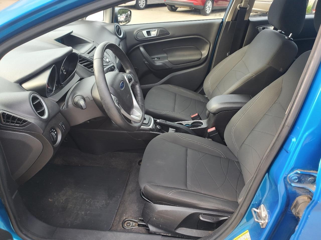 Ford Fiesta SE Sedan 2015