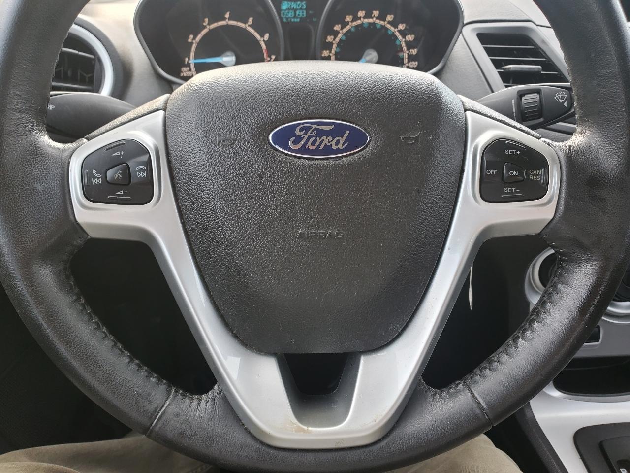 Ford Fiesta SE Sedan 2015