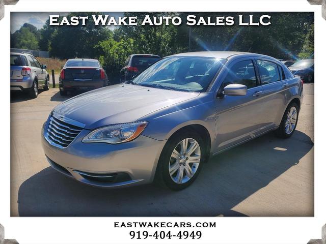 Gray 2013 Chrysler 200 Sedan Front-Wheel Drive Automatic