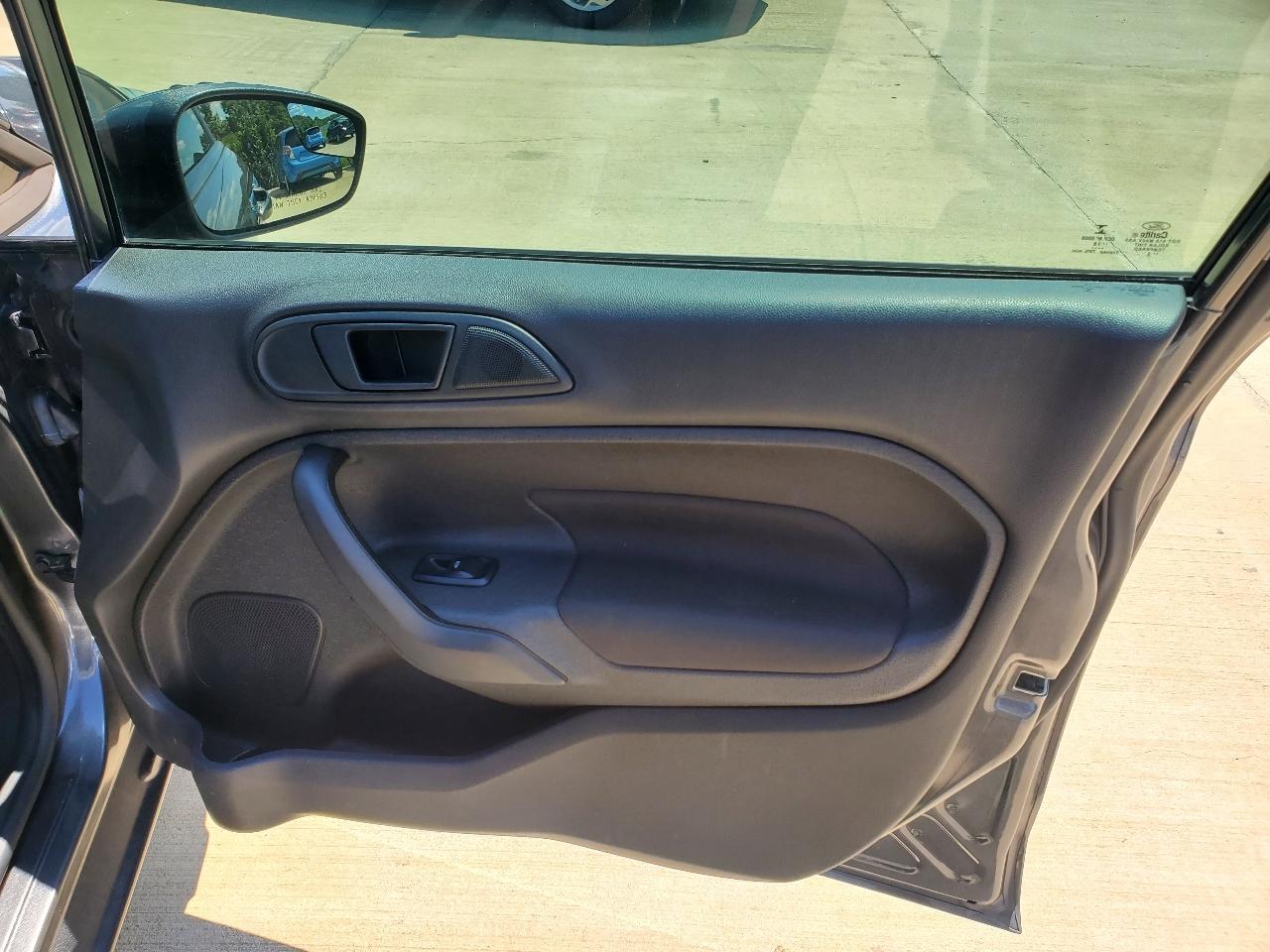 Ford Fiesta SE Hatchback 2018