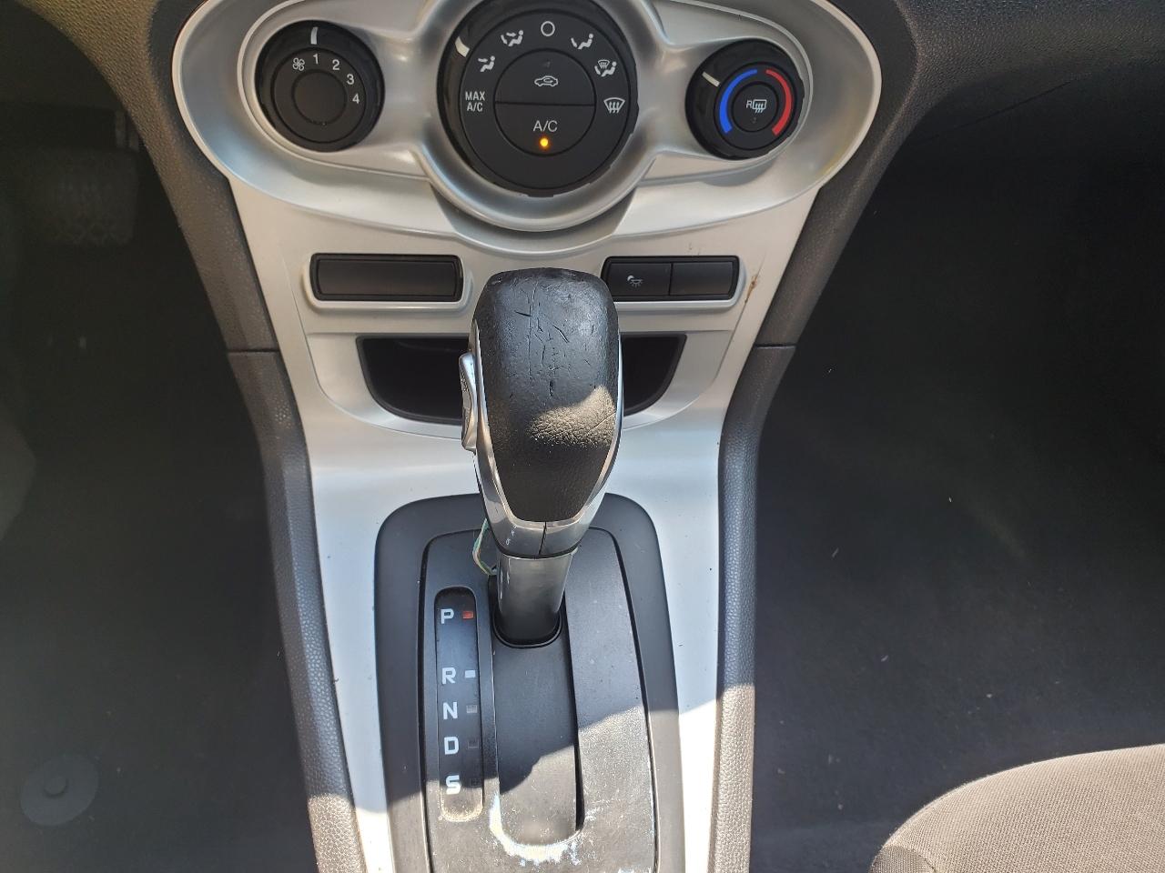 Ford Fiesta SE Hatchback 2018