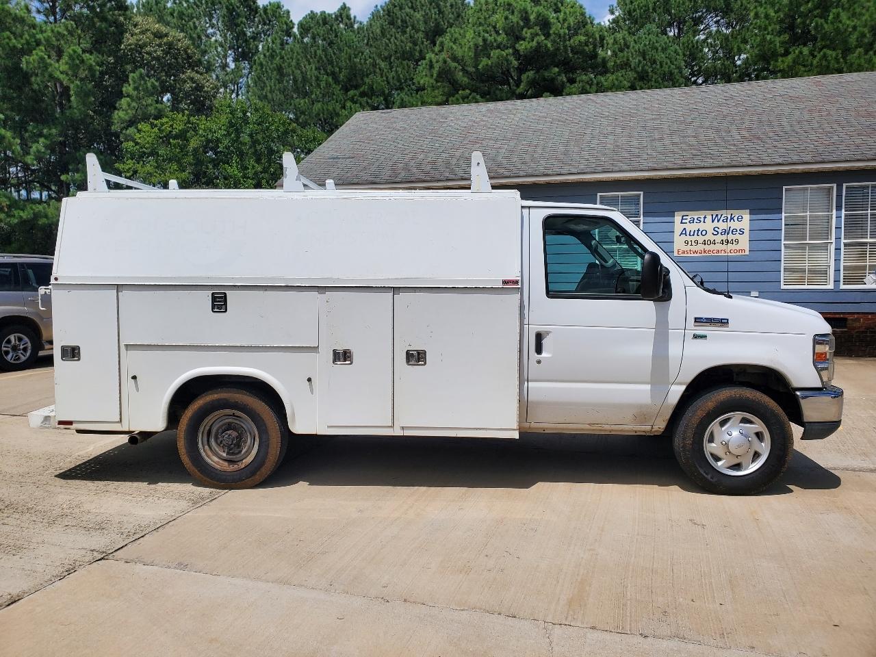 Ford Econoline E-350 Super Duty 2014