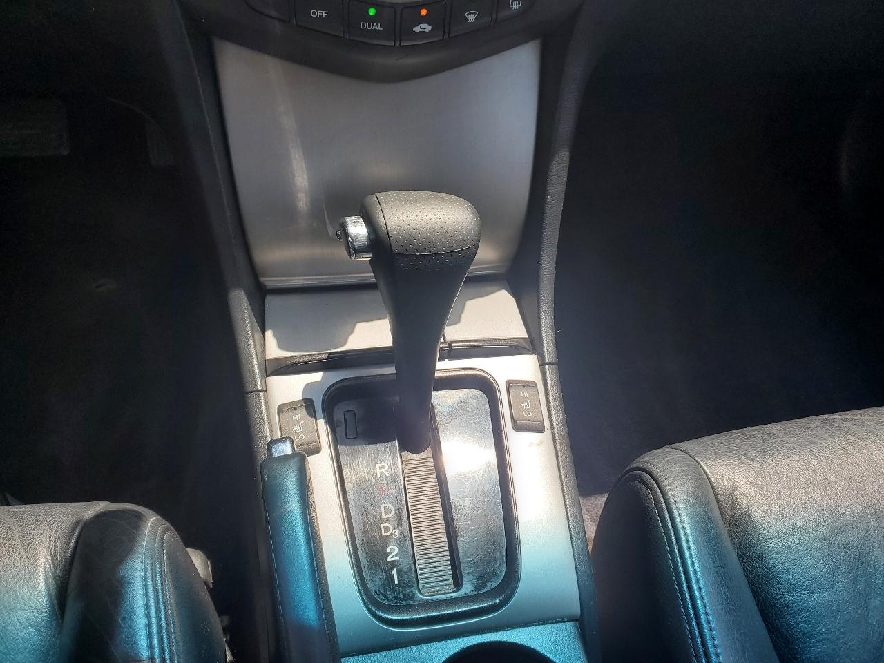 Honda Accord EX V6 coupe AT 2003