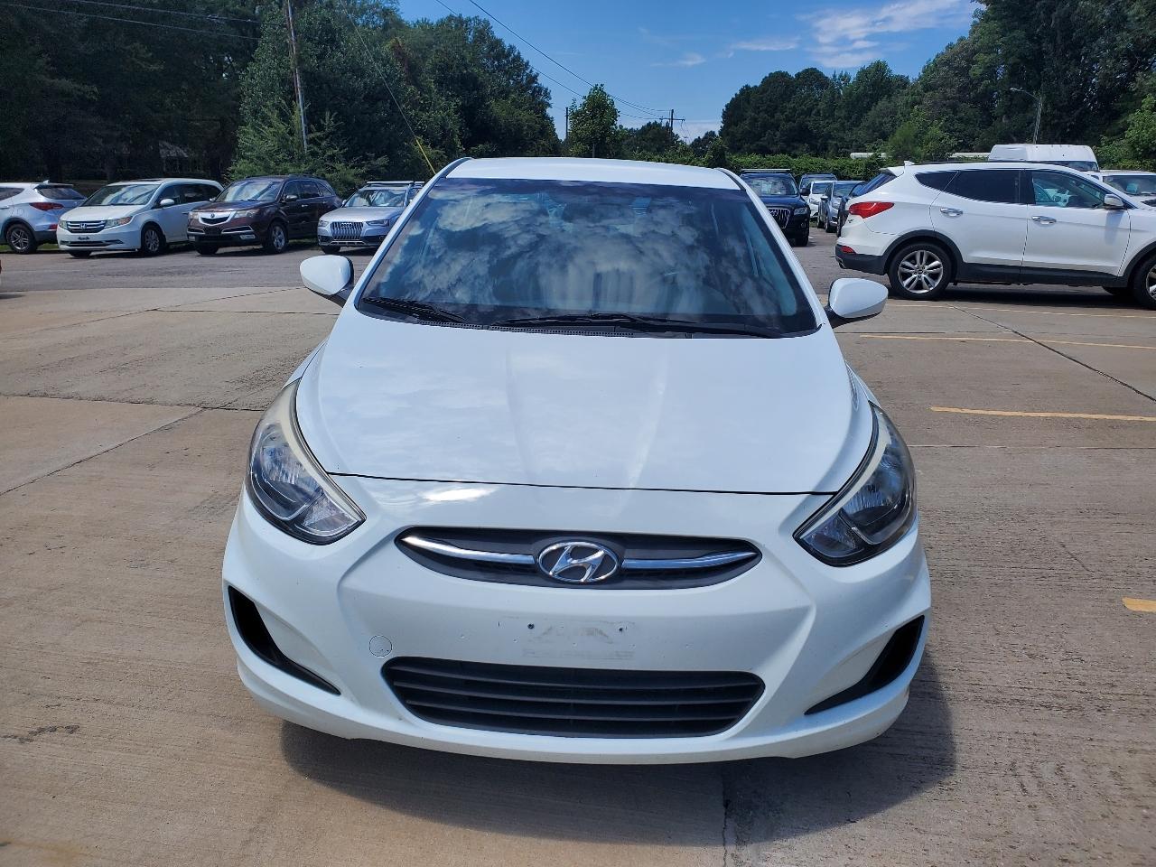 Hyundai Accent SE 4-Door 6A 2016
