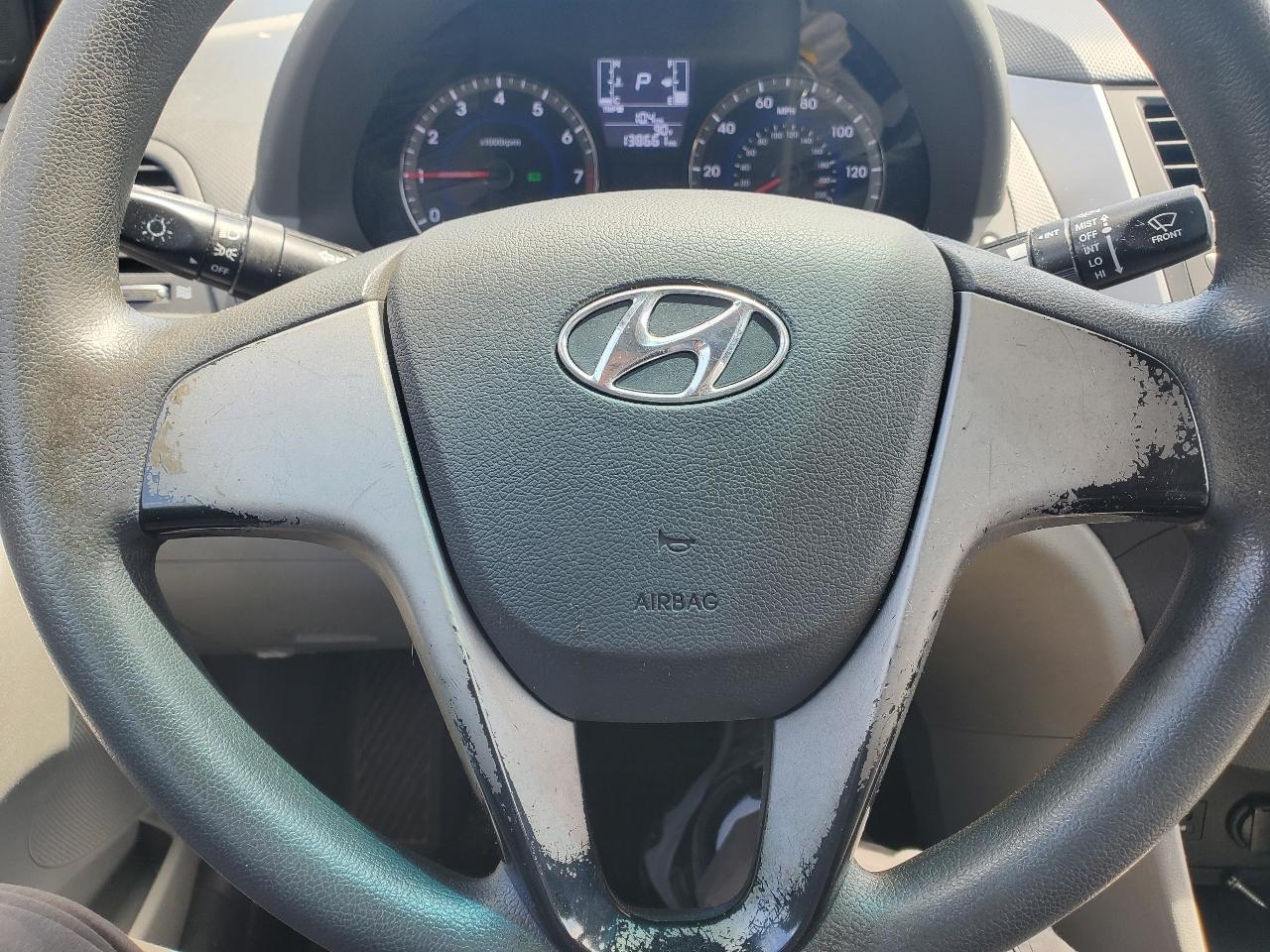 Hyundai Accent SE 4-Door 6A 2016
