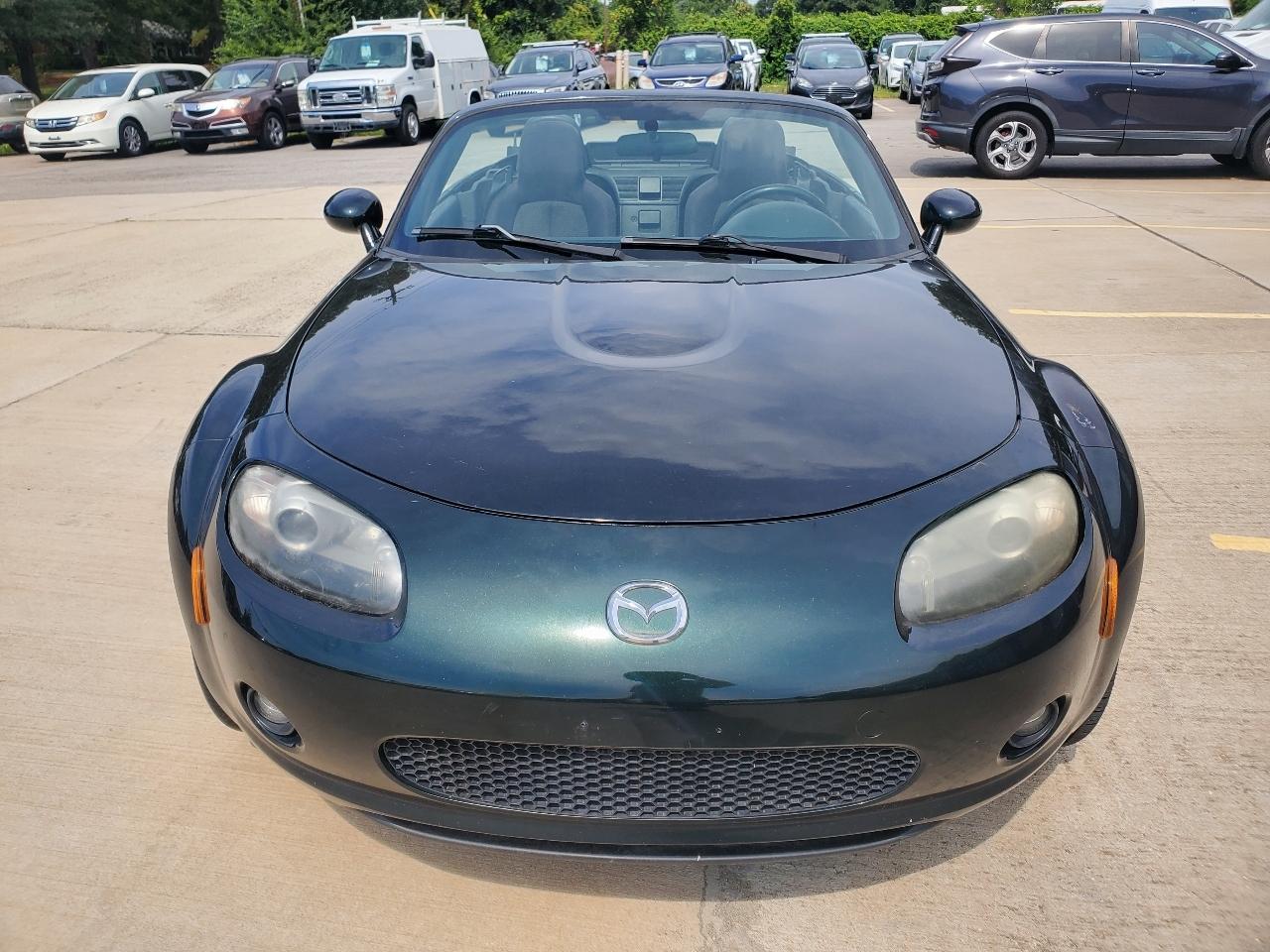 Mazda MX-5 Miata 2D Convertible 2007