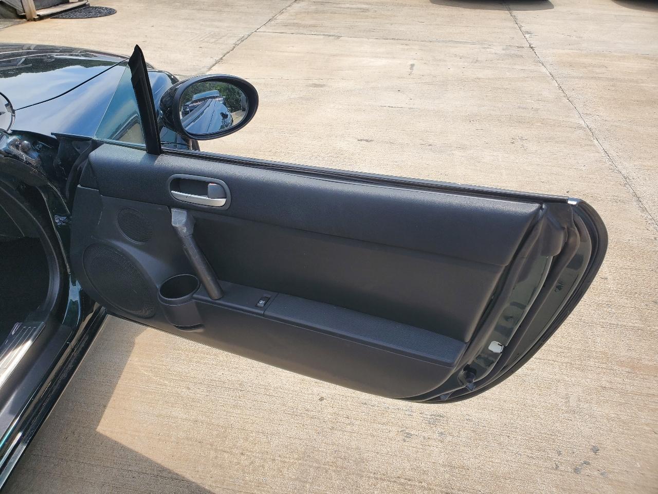 Mazda MX-5 Miata 2D Convertible 2007