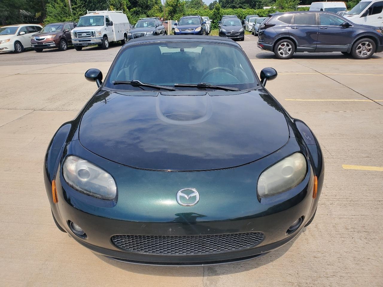 Mazda MX-5 Miata 2D Convertible 2007