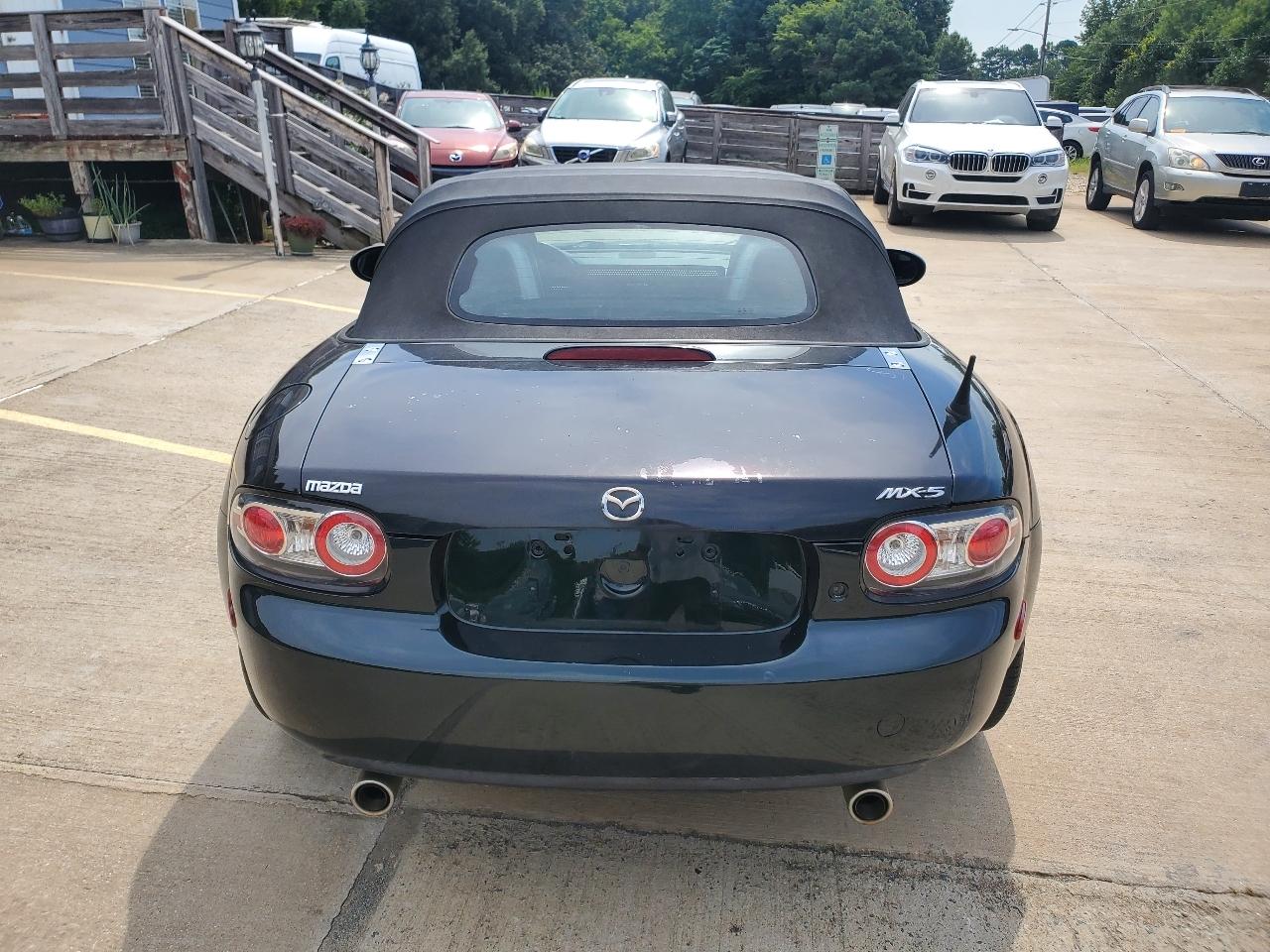 Mazda MX-5 Miata 2D Convertible 2007