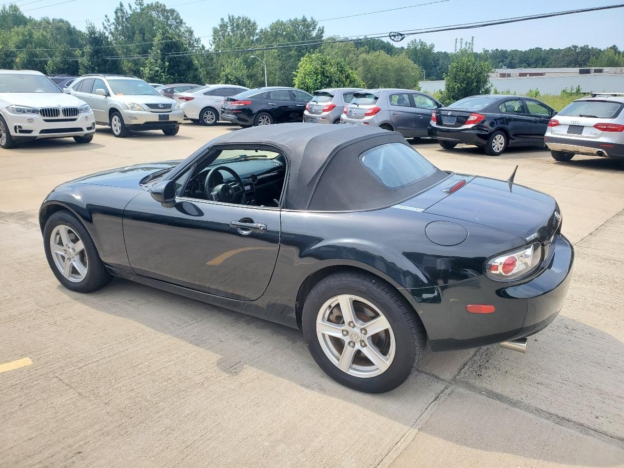 Mazda MX-5 Miata 2D Convertible 2007
