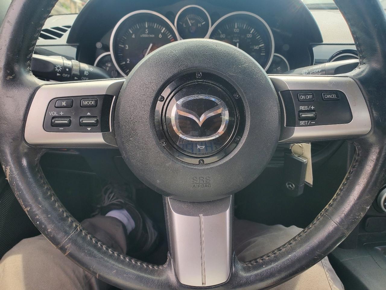 Mazda MX-5 Miata 2D Convertible 2007