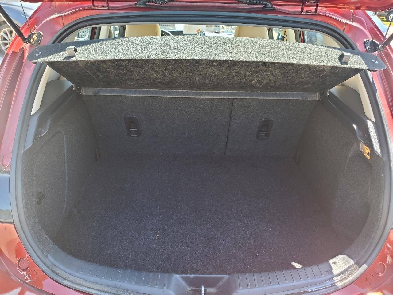 Mazda MAZDA3 s Sport 4D Hatchback 2010