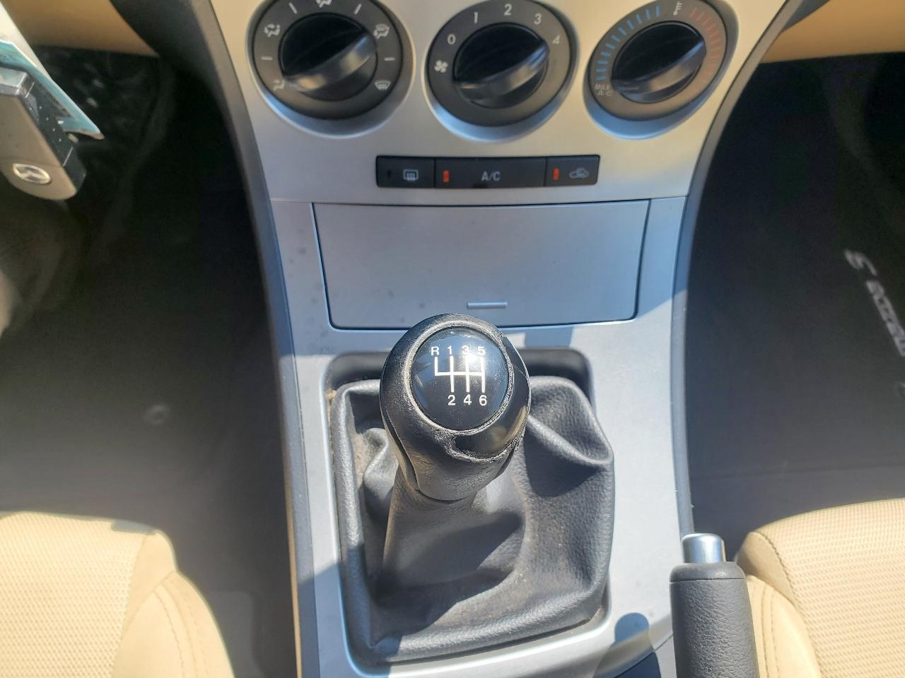 Mazda MAZDA3 s Sport 4D Hatchback 2010