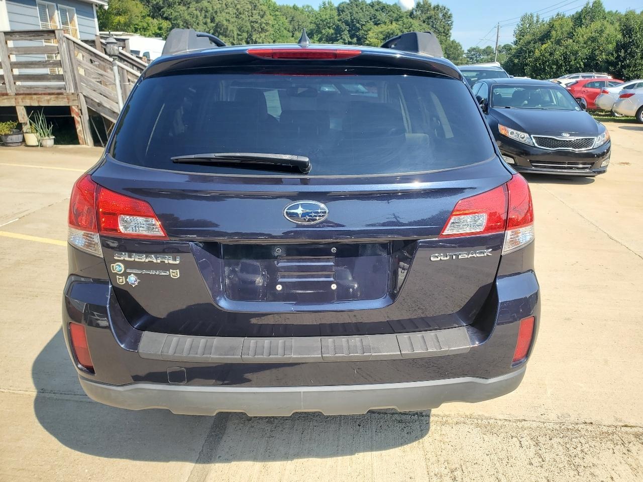 Subaru Outback 2.5i Limited 2012